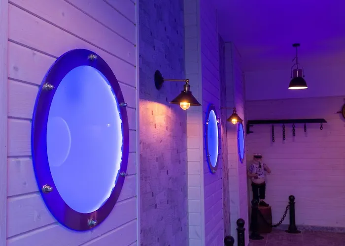 Seaman's House Apartment *