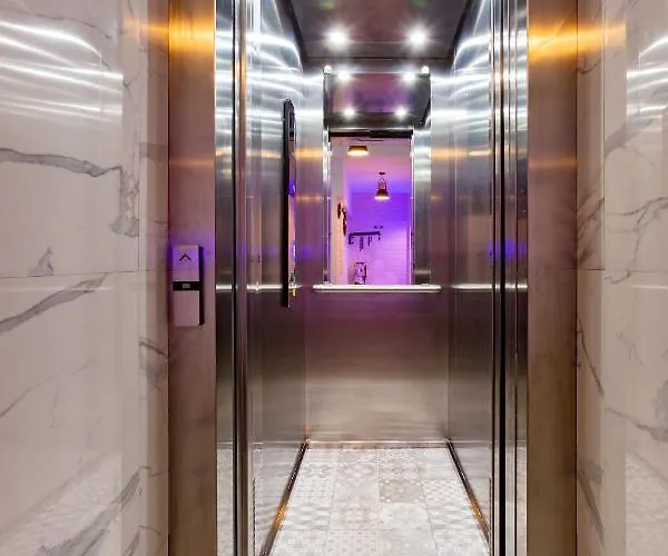 Apartment Seaman's House *